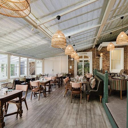 Winchester Royal Hotel Bagian luar foto