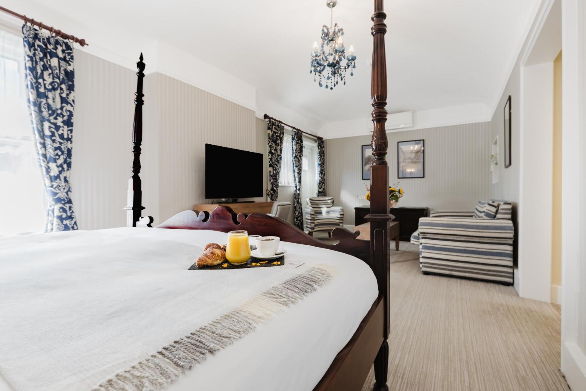 Winchester Royal Hotel Bagian luar foto