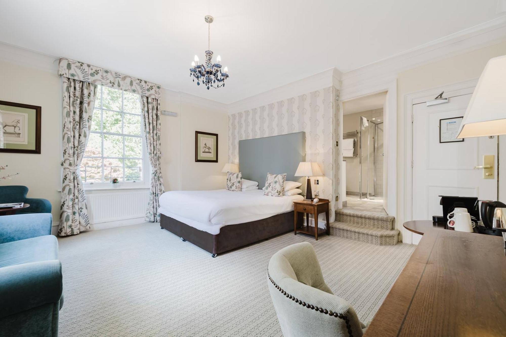 Winchester Royal Hotel Bagian luar foto
