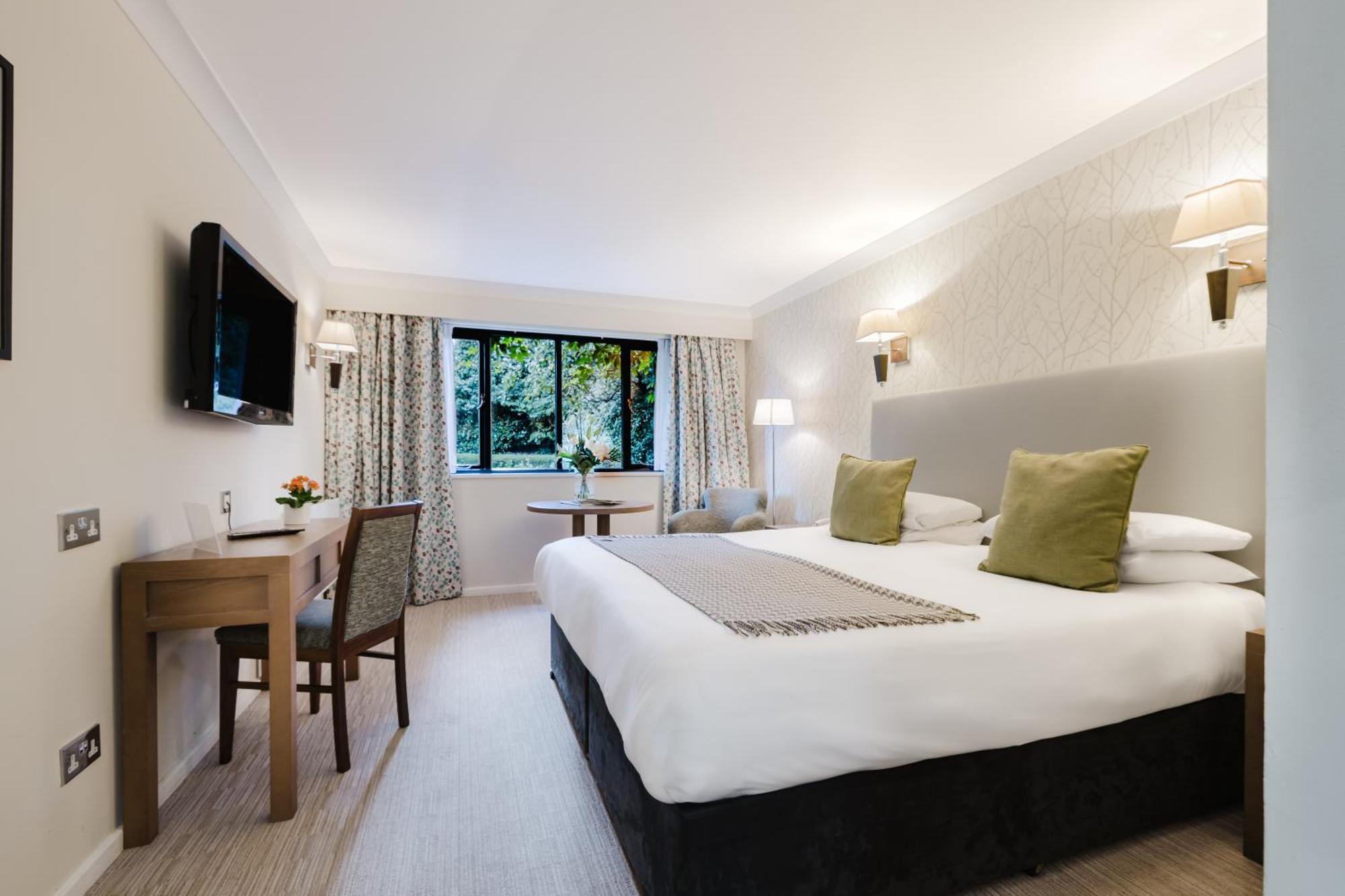 Winchester Royal Hotel Bagian luar foto